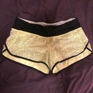 Size 6 lululemon athletica shorts